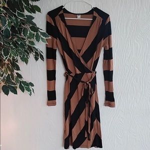 Striped, stretchy & sexy crossover/wrap dress.